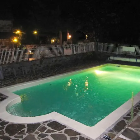 Confortable A Avec Piscine Feriehus