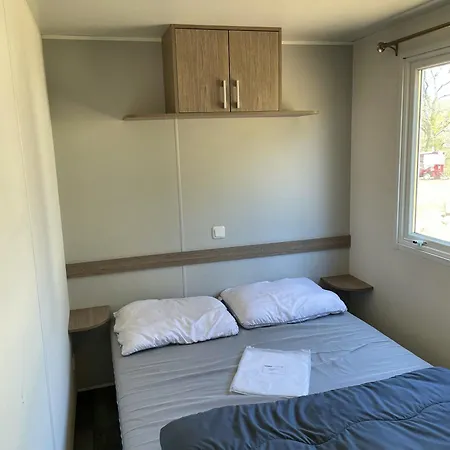 Confortable A Avec Piscine 펜션 *